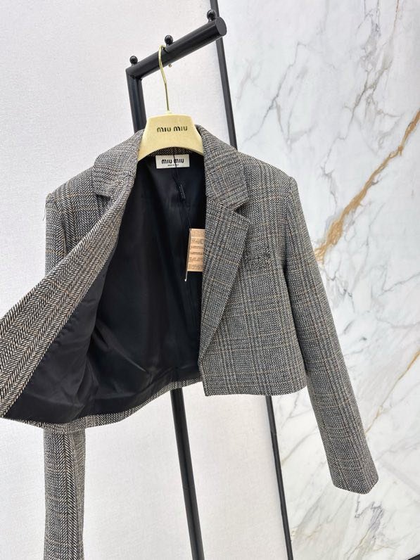 Короткий блейзер фото 7