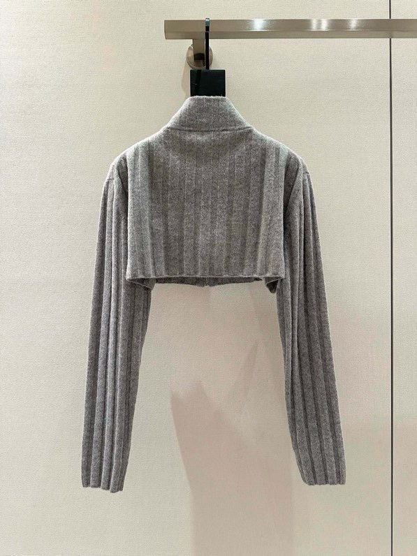 Короткий кардиган на блискавки фото 4