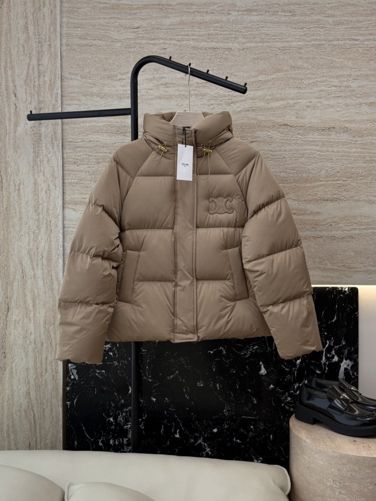 Короткий пуховик Celine с капюшоном