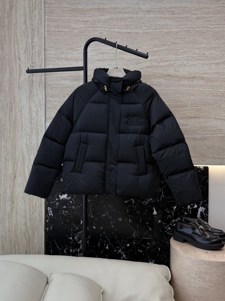 Короткий пуховик Celine з капюшоном