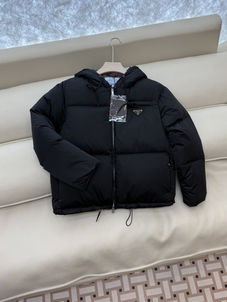 Короткий пуховик жіночий фото 3