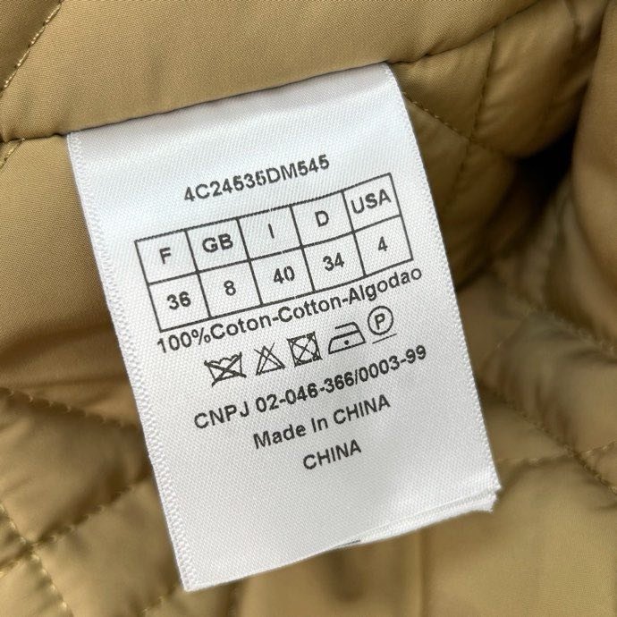 Короткий стьобаний тренч фото 9