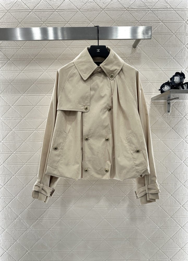 Короткий тренчкот жіночий