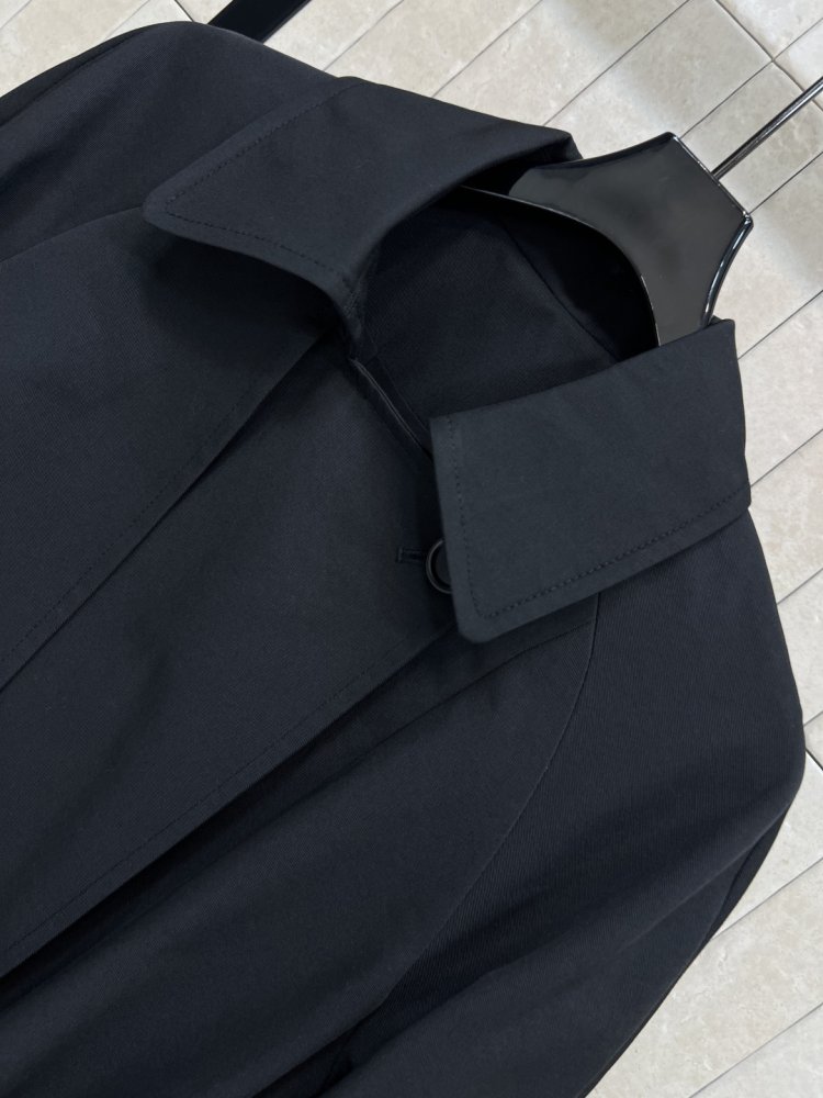 Короткий тренчкот жіночий фото 2