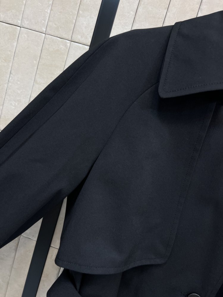 Короткий тренчкот жіночий фото 5