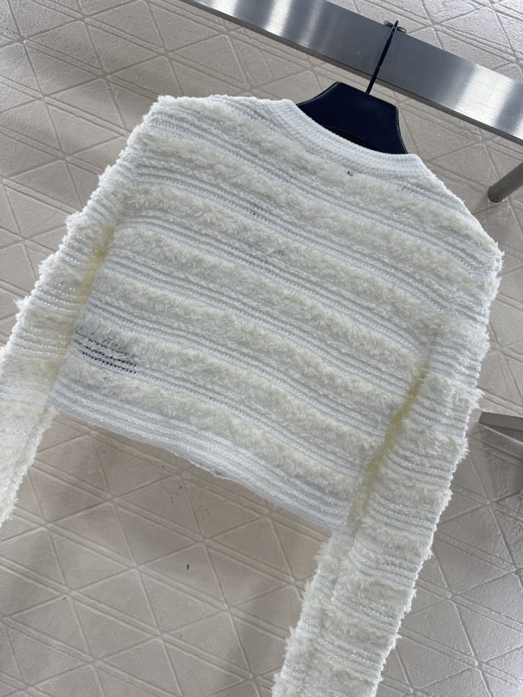 Короткий вязаный кардиган фото 4