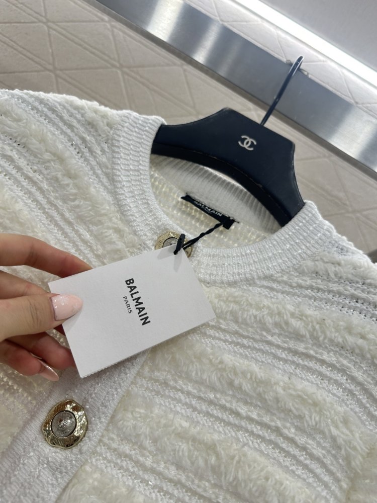 Короткий вязаный кардиган фото 7