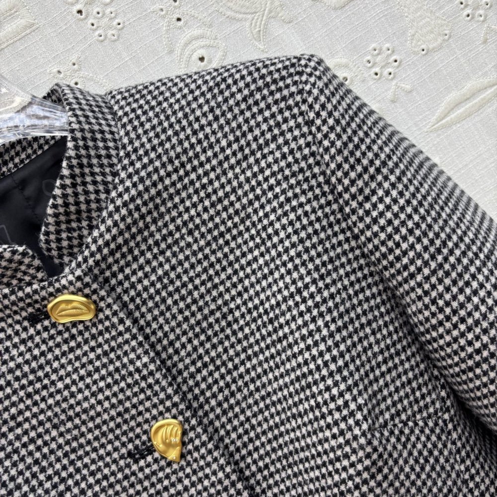 Короткий вовняне пальто в клітку фото 4