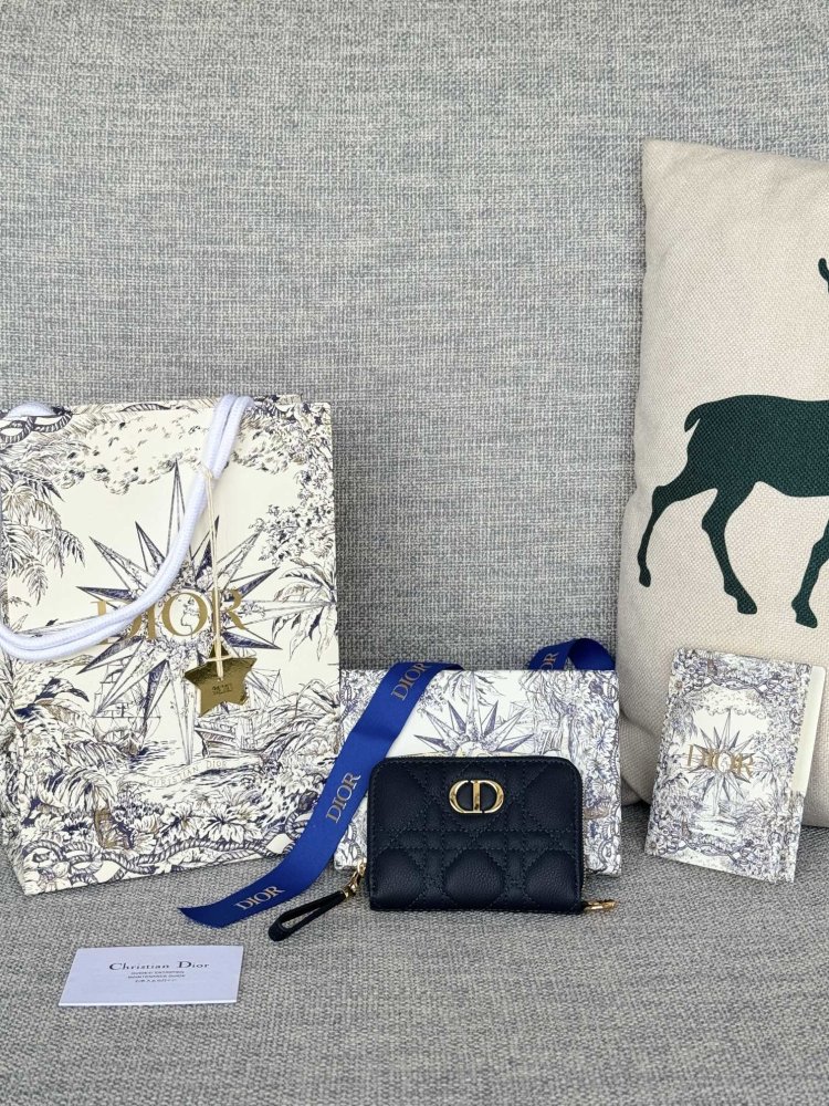 Кошелек Dior Caro