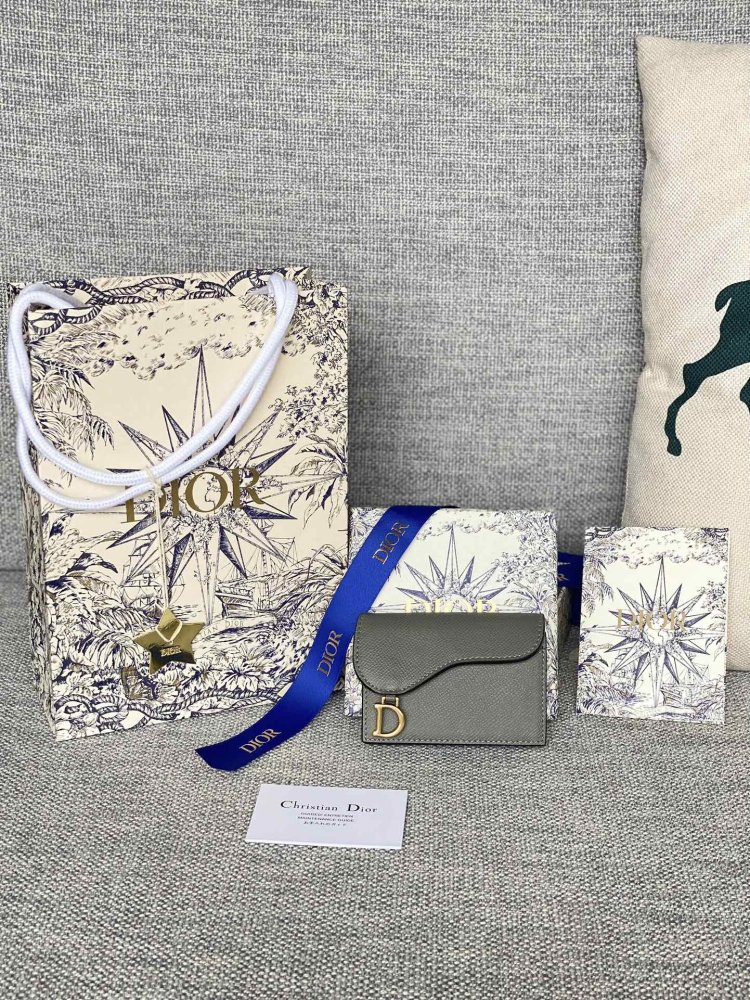 Кошелек Dior Saddle