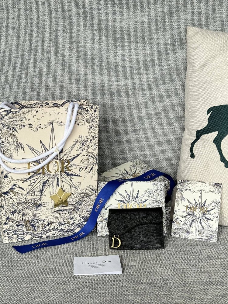 Кошелек Dior Saddle