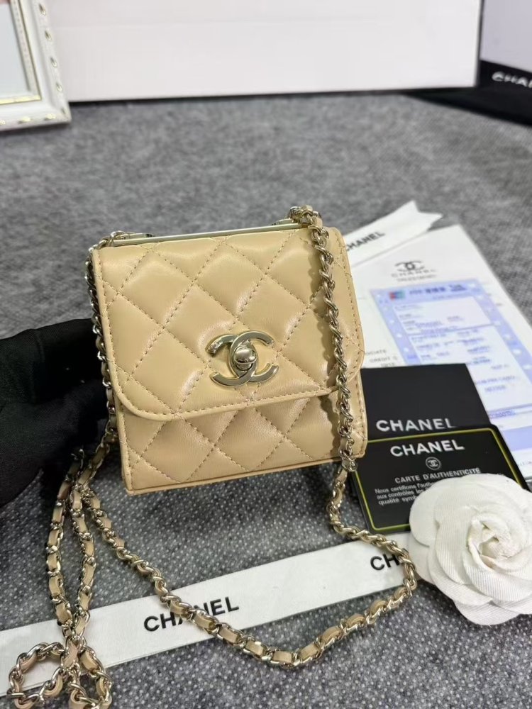 Гаманець шкіряний на ланцюжку