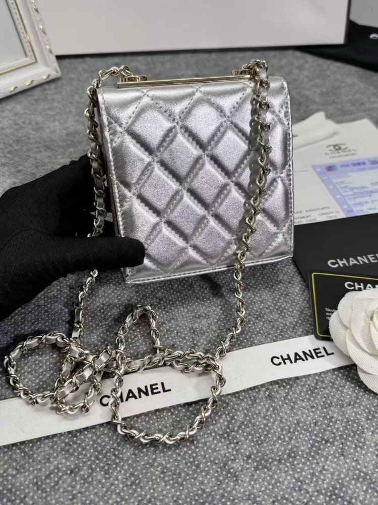 Гаманець шкіряний на ланцюжку фото 2