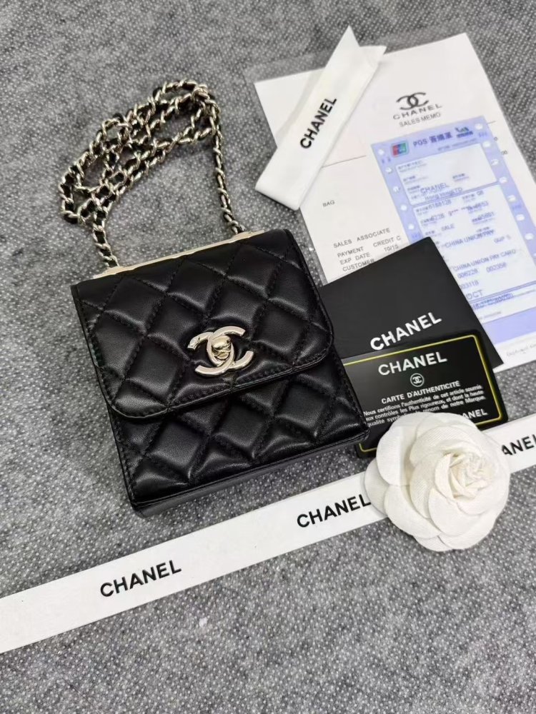 Гаманець шкіряний на ланцюжку фото 3