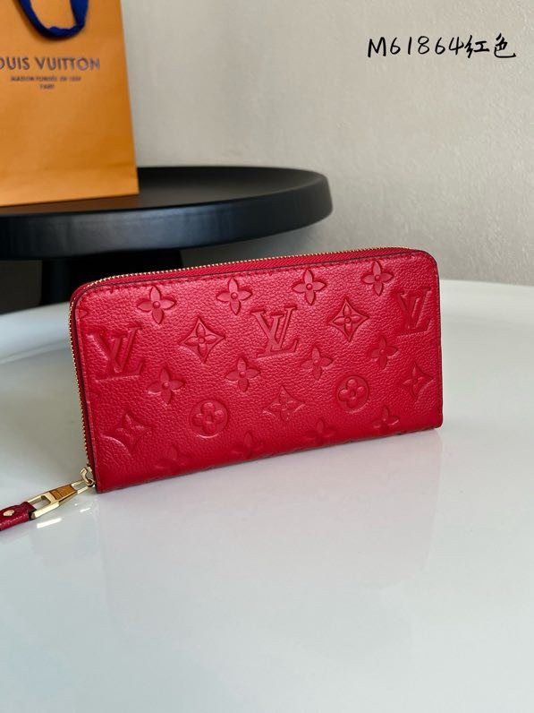 Кошелек красный кожаный