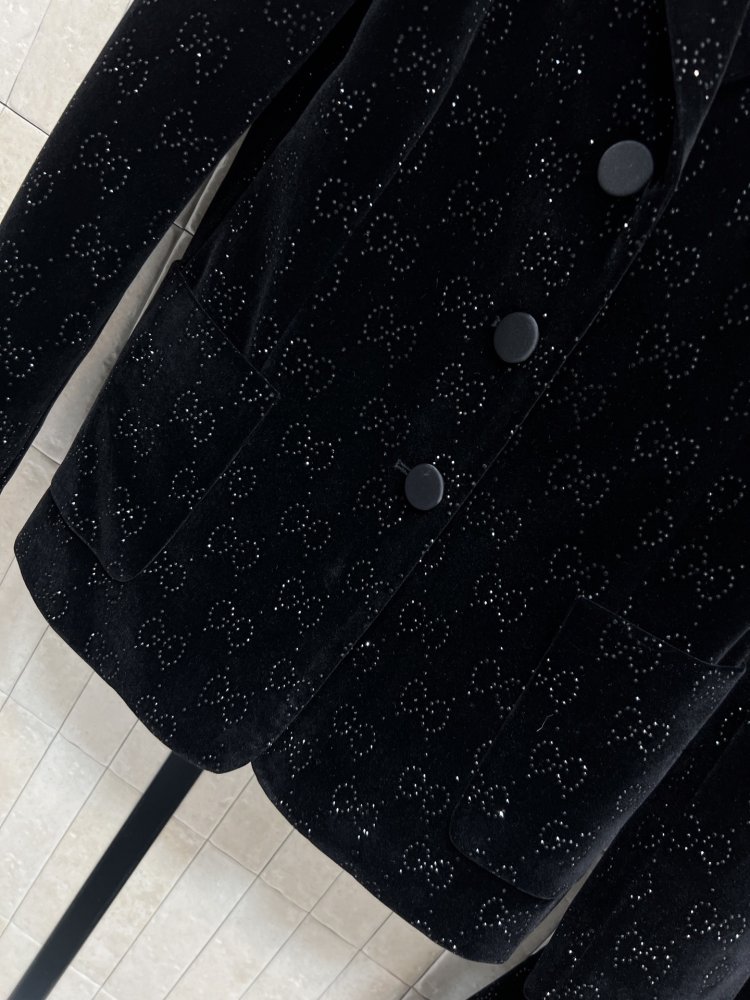 Костюм бархатный женский фото 3