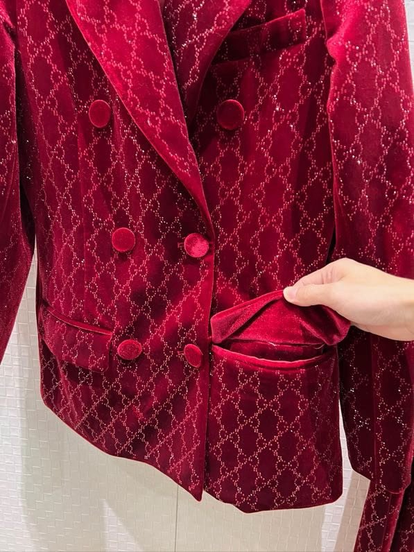 Костюм бархатный женский фото 3