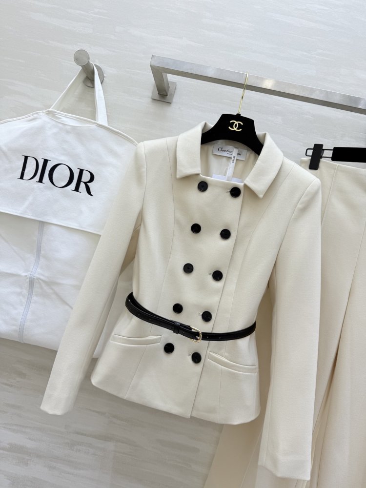 Costume white trousers female фото 2