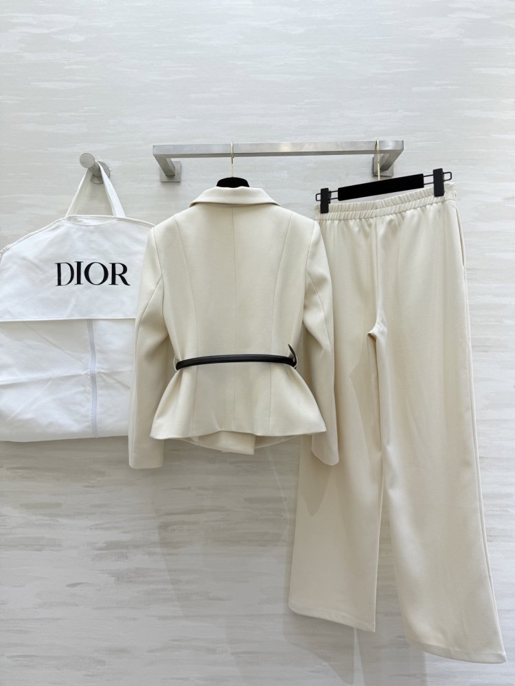 Costume white trousers female фото 8