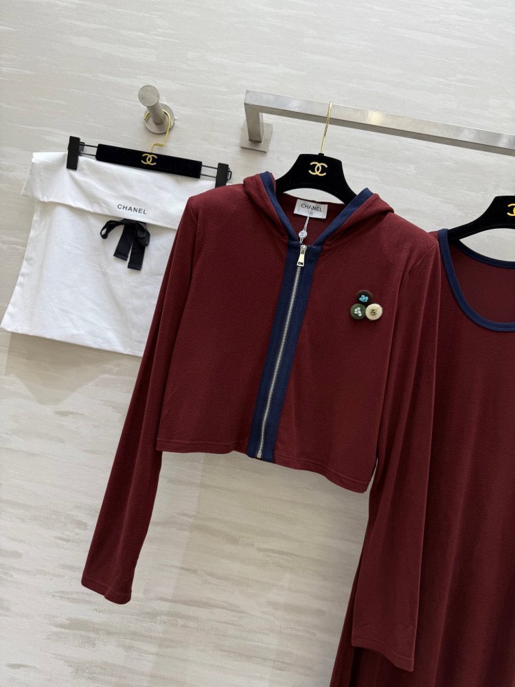 Костюм двойка женский (куртка с капюшоном и макси платье) фото 4