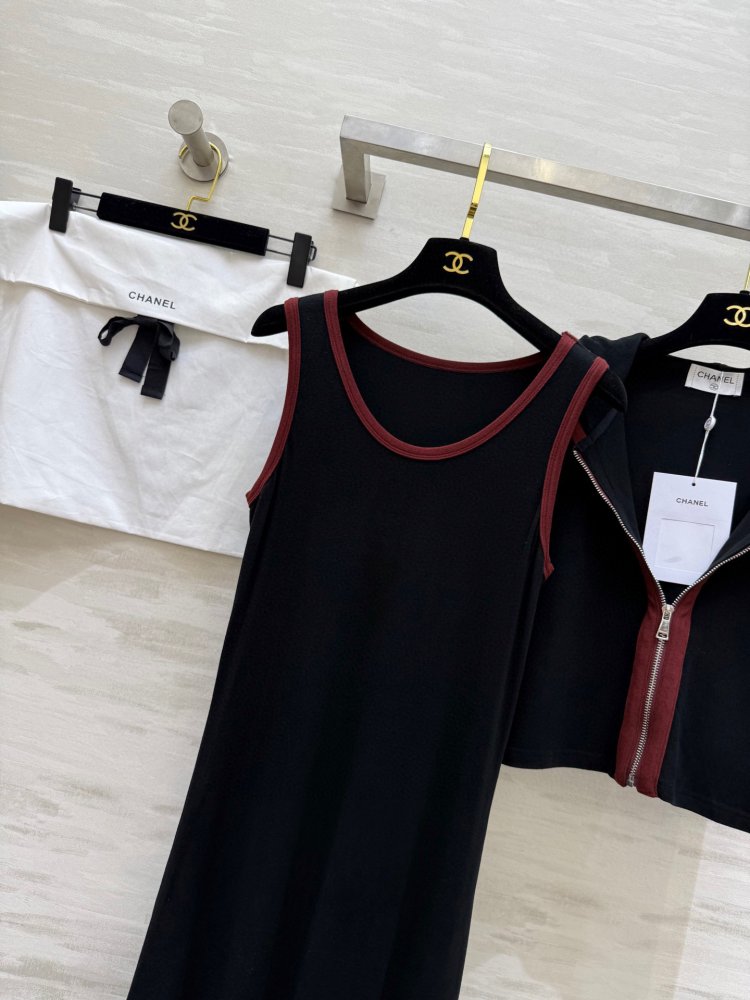 Костюм двойка женский (куртка с капюшоном и макси платье) фото 6