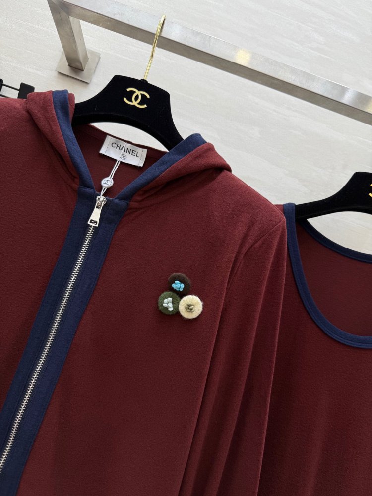 Костюм двойка женский (куртка с капюшоном и макси платье) фото 6