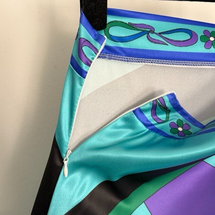 Костюм (юбка и топ) фото 2