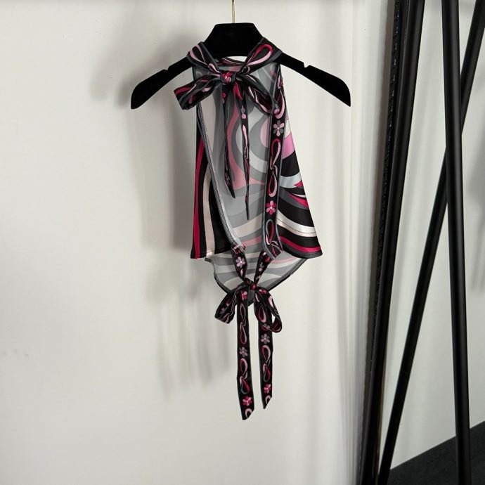 Костюм (юбка и топ) фото 3