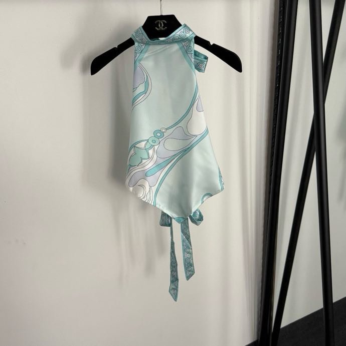 Костюм (юбка и топ) фото 4