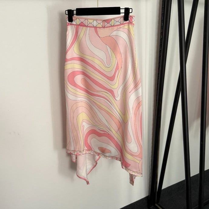 Костюм (юбка и топ) фото 5