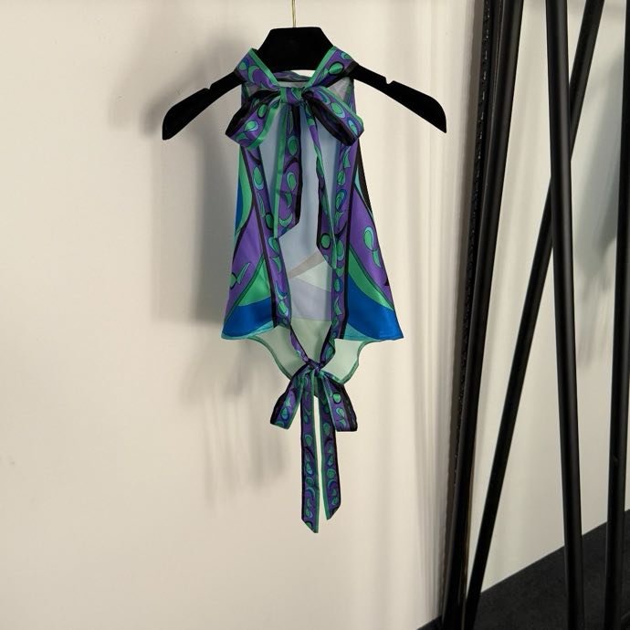 Костюм (юбка и топ) фото 8