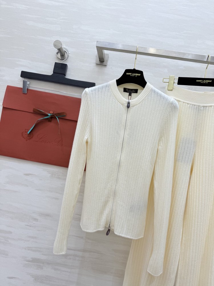 Костюм кашеміру жіночий фото 6