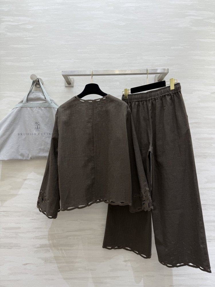 Костюм льняной коричневый женский (блуза и брюки) фото 8