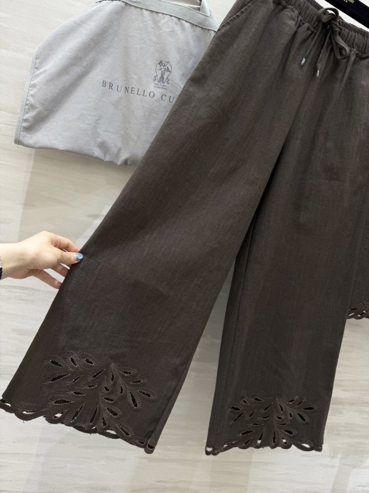 Костюм льняной коричневый женский (блуза и брюки) фото 9