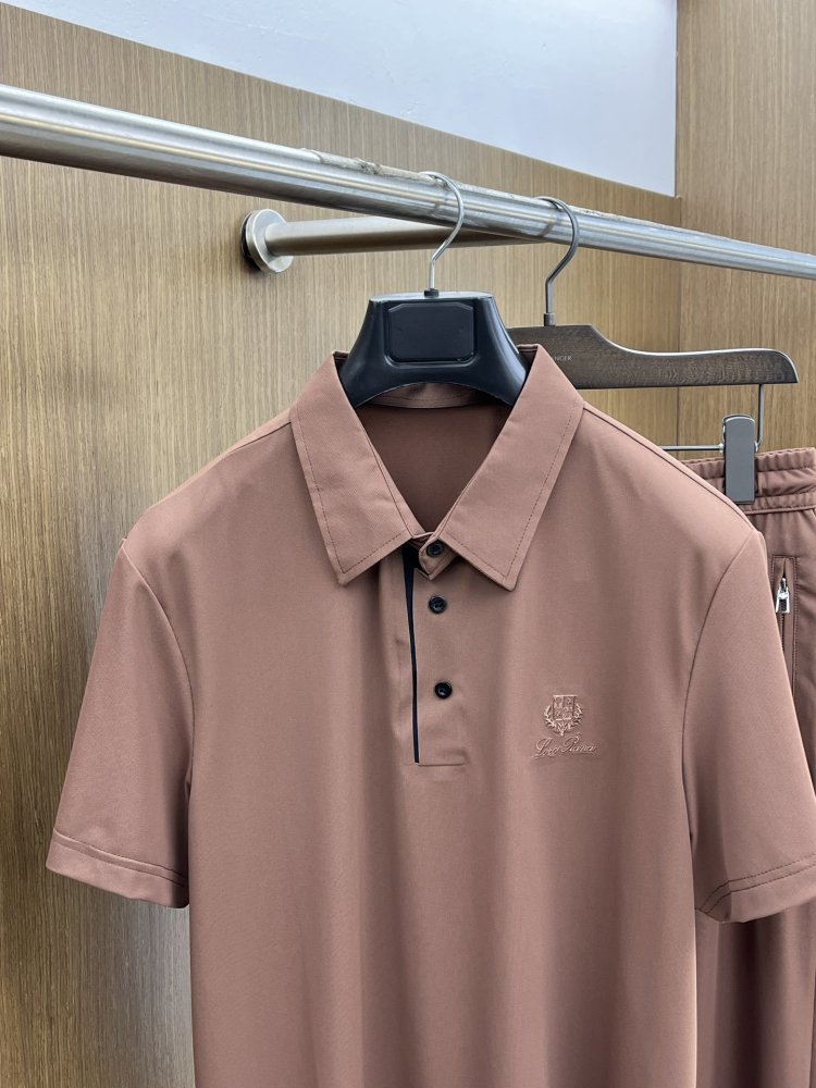 Costume male (T-shirt and pants) фото 2