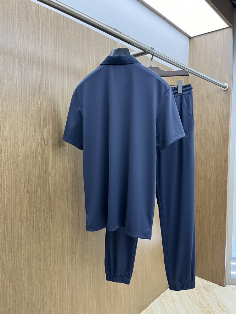 Костюм мужской (футболка и брюки) фото 6