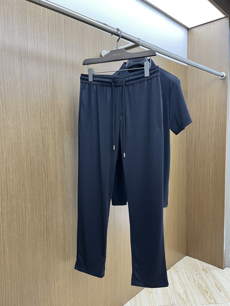 Costume male (T-shirt and pants) фото 7