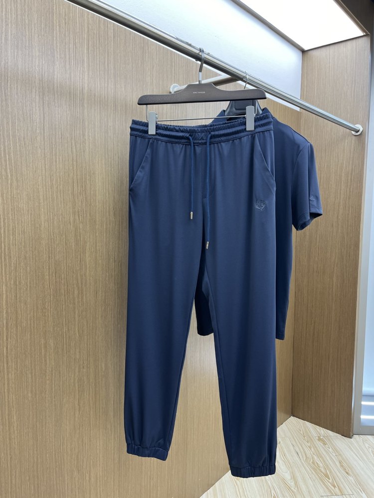 Костюм мужской (футболка и брюки) фото 7