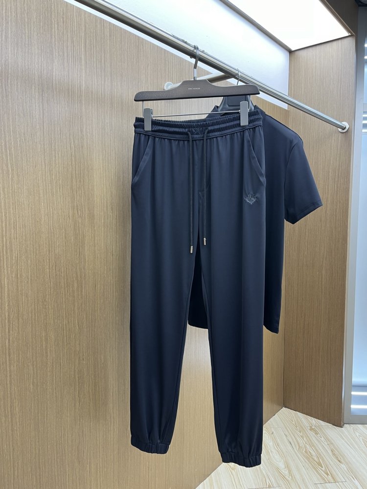 Costume male (T-shirt and pants) фото 7