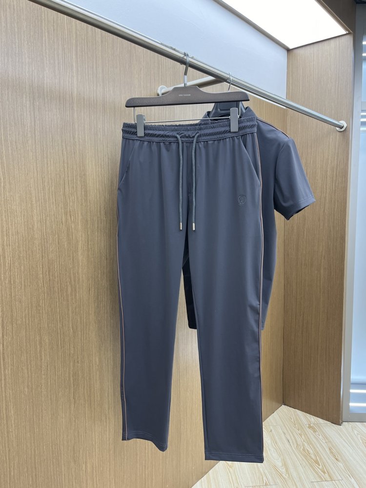 Костюм чоловічий (футболка і брюки) фото 7