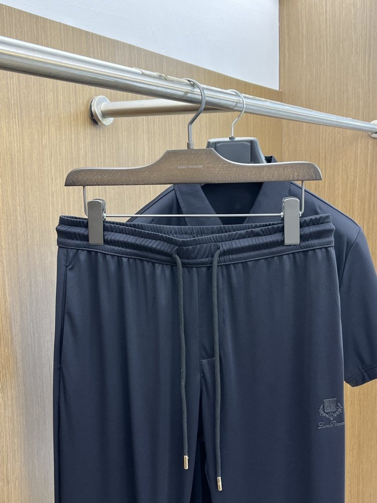 Costume male (T-shirt and pants) фото 8