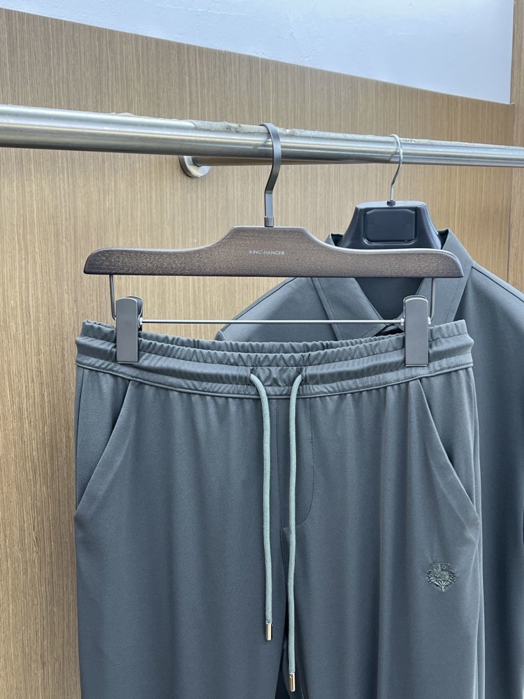 Костюм чоловічий (футболка і брюки) фото 8