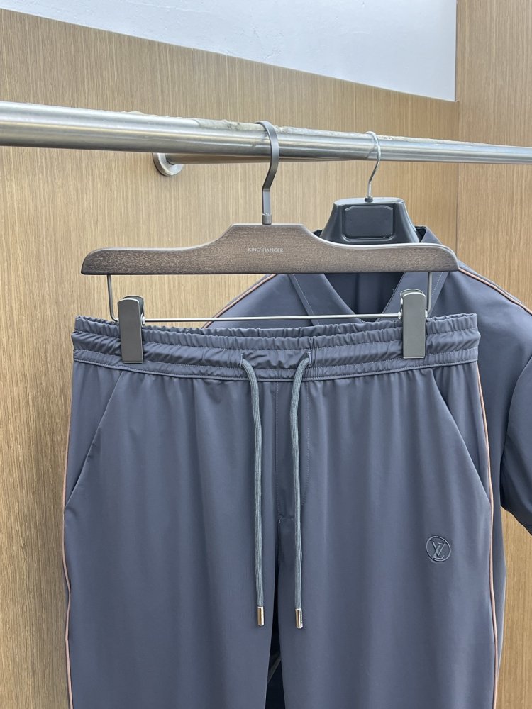 Костюм чоловічий (футболка і брюки) фото 8