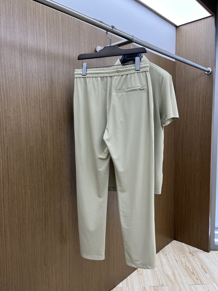 Costume male (T-shirt and pants) фото 9