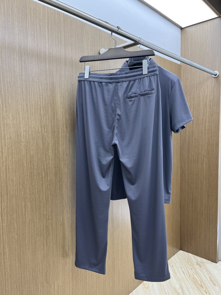 Костюм чоловічий (футболка і брюки) фото 9