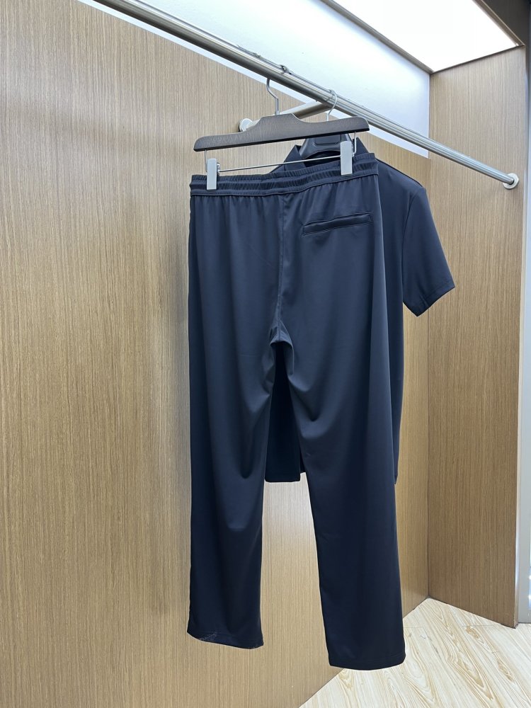 Costume male (T-shirt and pants) фото 9