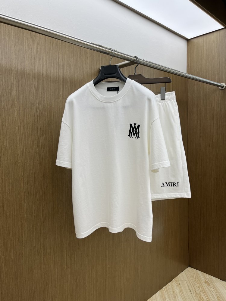 Костюм мужской (футболка и шорты)