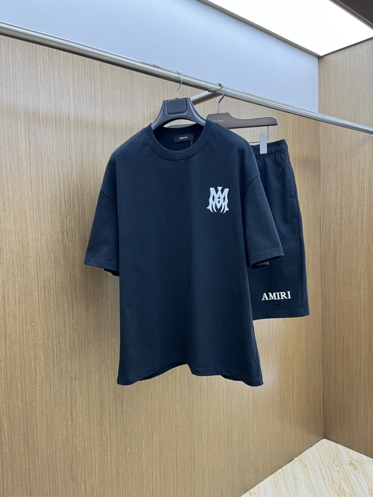 Костюм мужской (футболка и шорты)