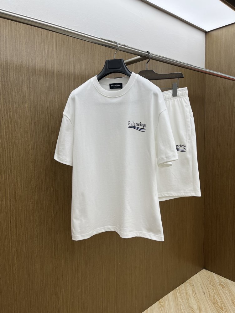 Костюм мужской (футболка и шорты)