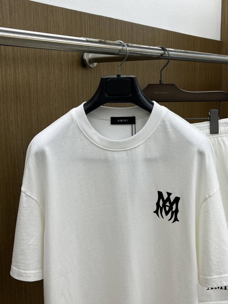 Костюм мужской (футболка и шорты) фото 2